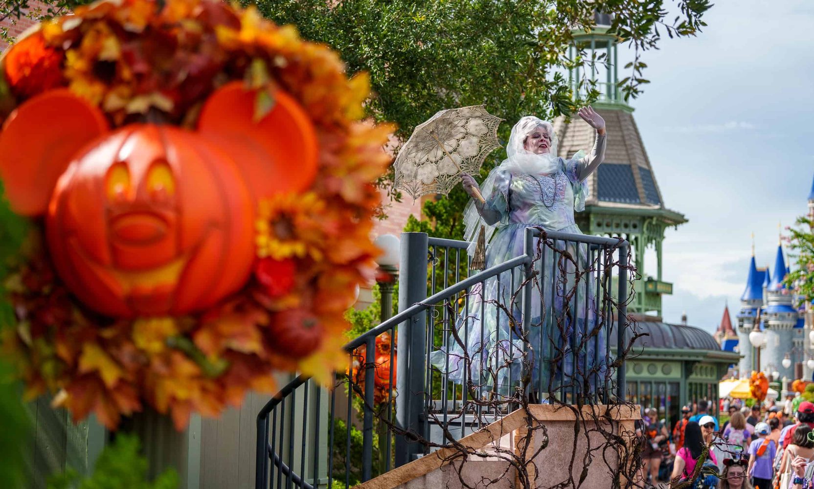Two all-new Haunted Mansion characters debut at Mickey's Not-So-Scary, and the Grave Diggers turned up too