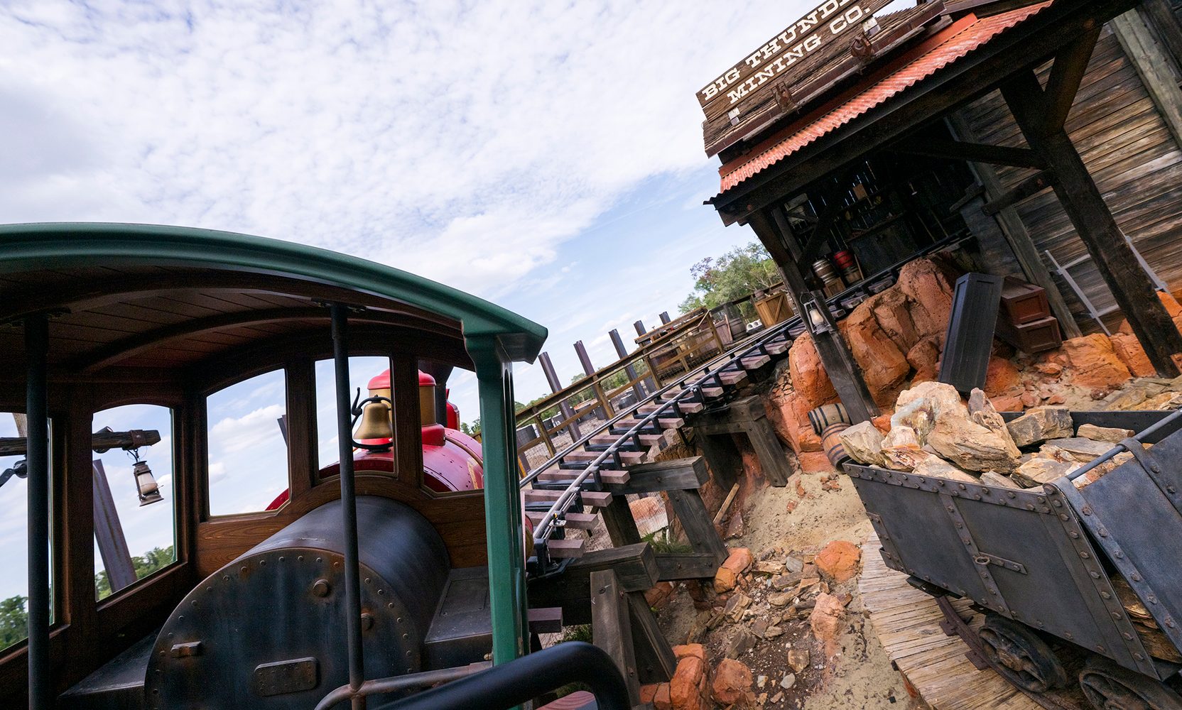 Vekoma Says It Installed Big Thunder Mountain Railroad's New Track and Trains, and Ties the Work to the Lowered 38 Inch Height Requirement