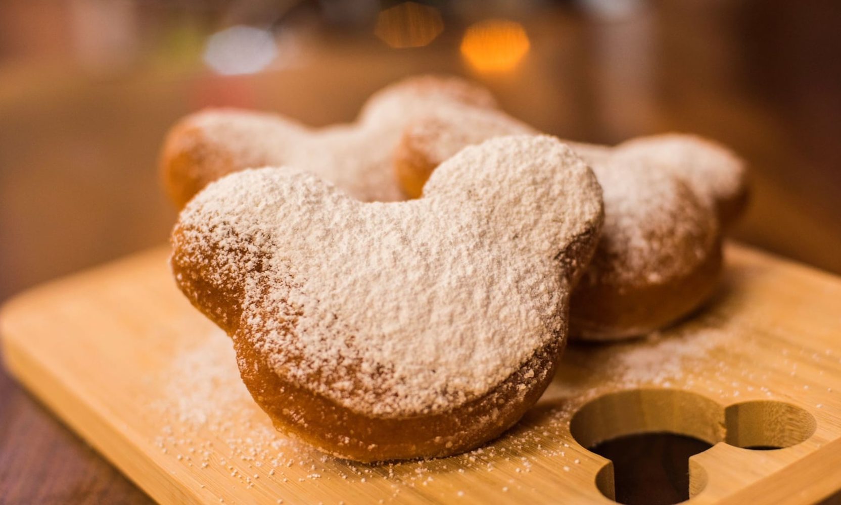 Scat Cat's Club Closes October 6 at Port Orleans French Quarter, and the Mickey Beignets Move to the Food Court