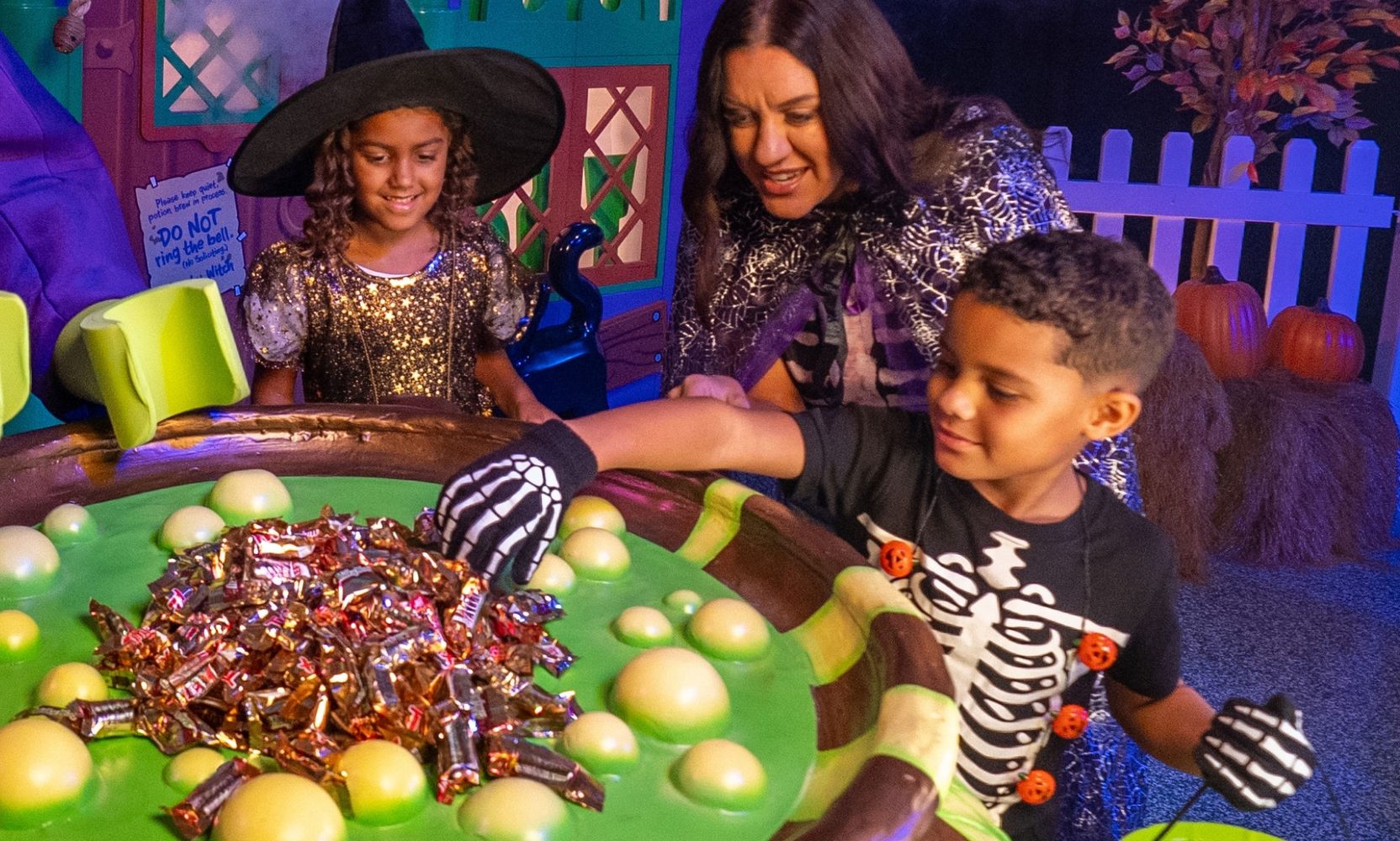 Legoland Says Brick or Treat Street Runs Continuously From 11am. Attractions Magazine Found a 2pm Opening and a Virtual Queue the Park Never Mentions
