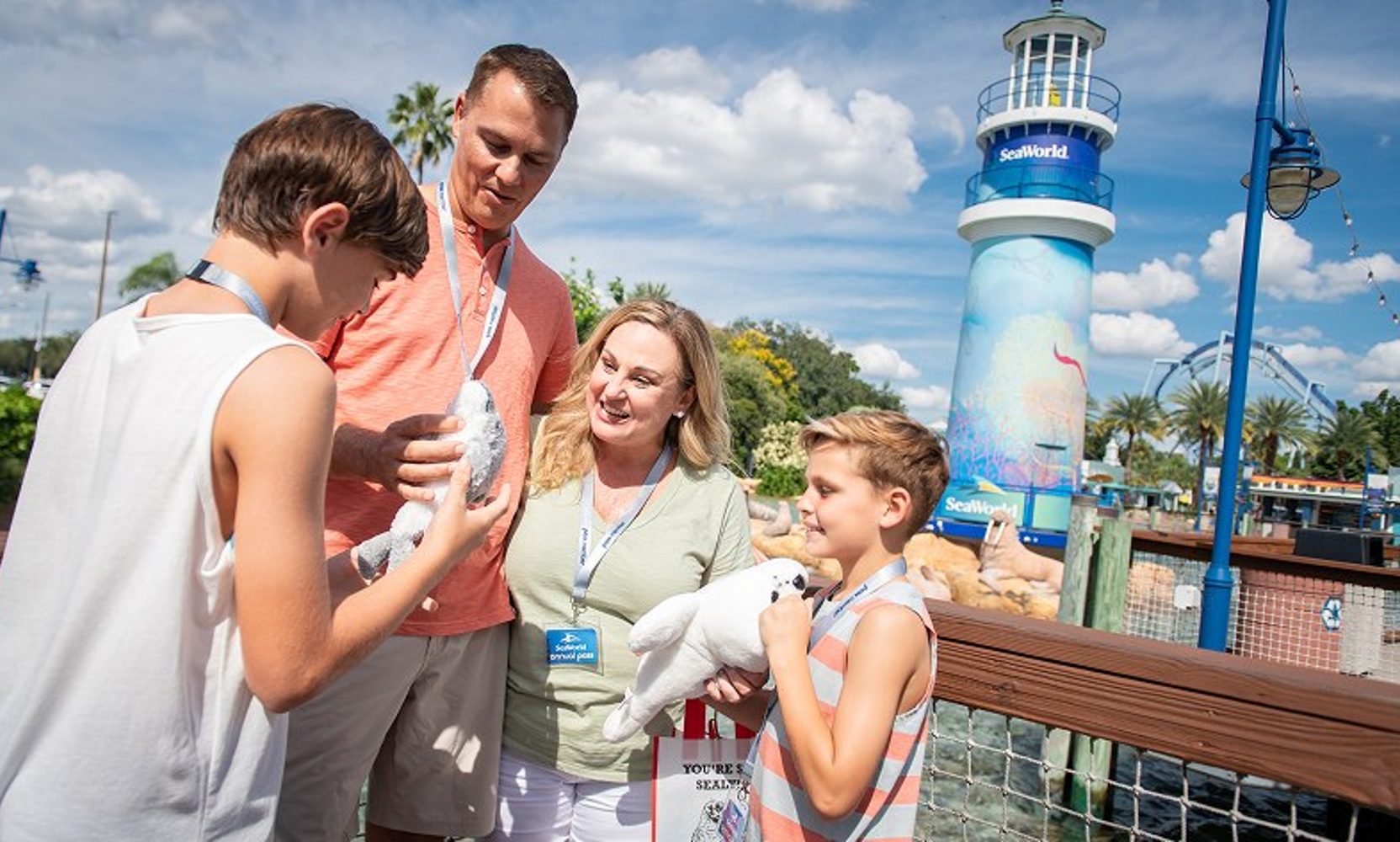 SeaWorld and Aquatica Pass Members Just Got a Free Guest Ticket, Good Any One Day Through October 31