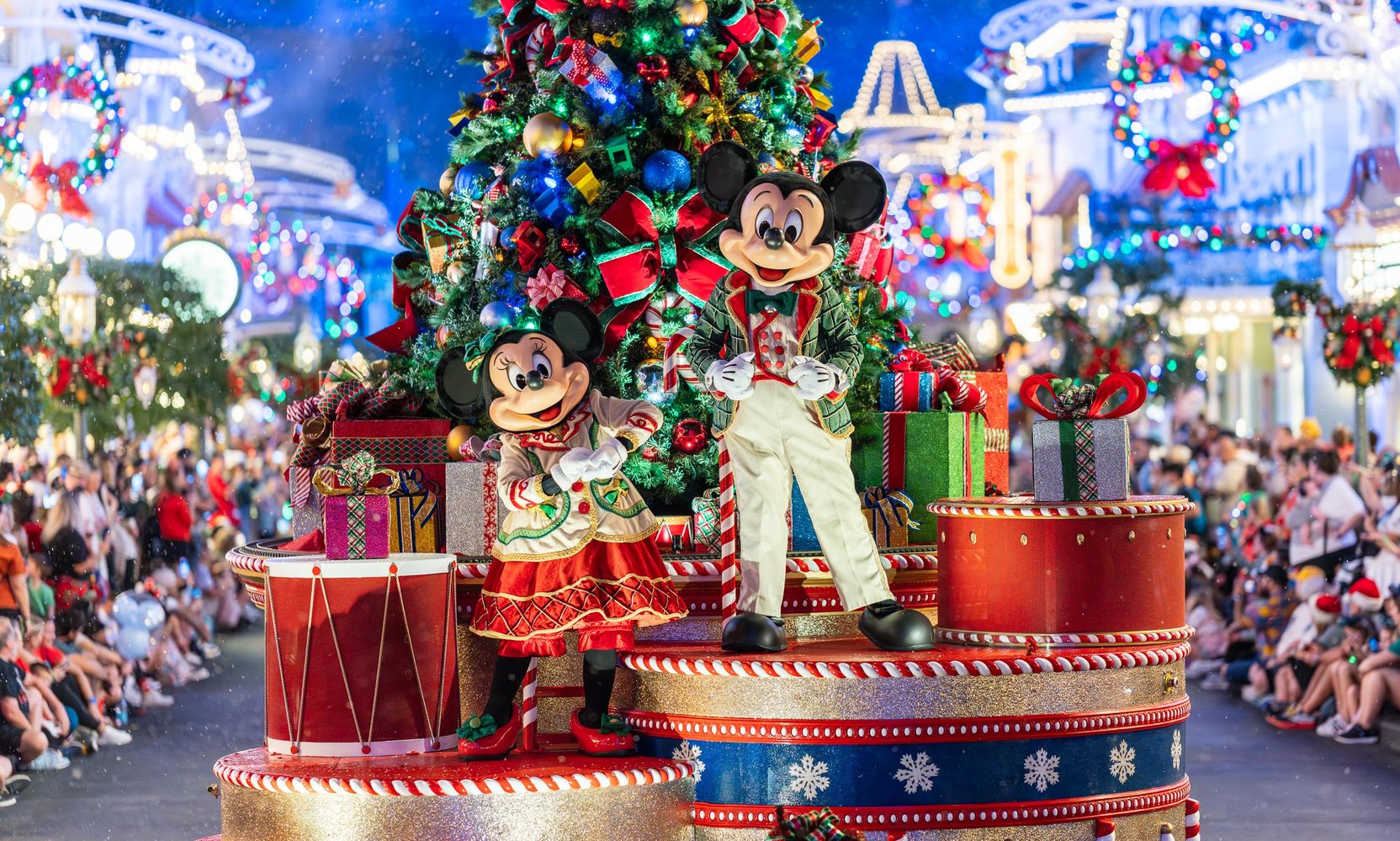 Mickey's Very Merry Christmas Party Is Now More Than Half Sold Out, and Thanksgiving Week Is Gone