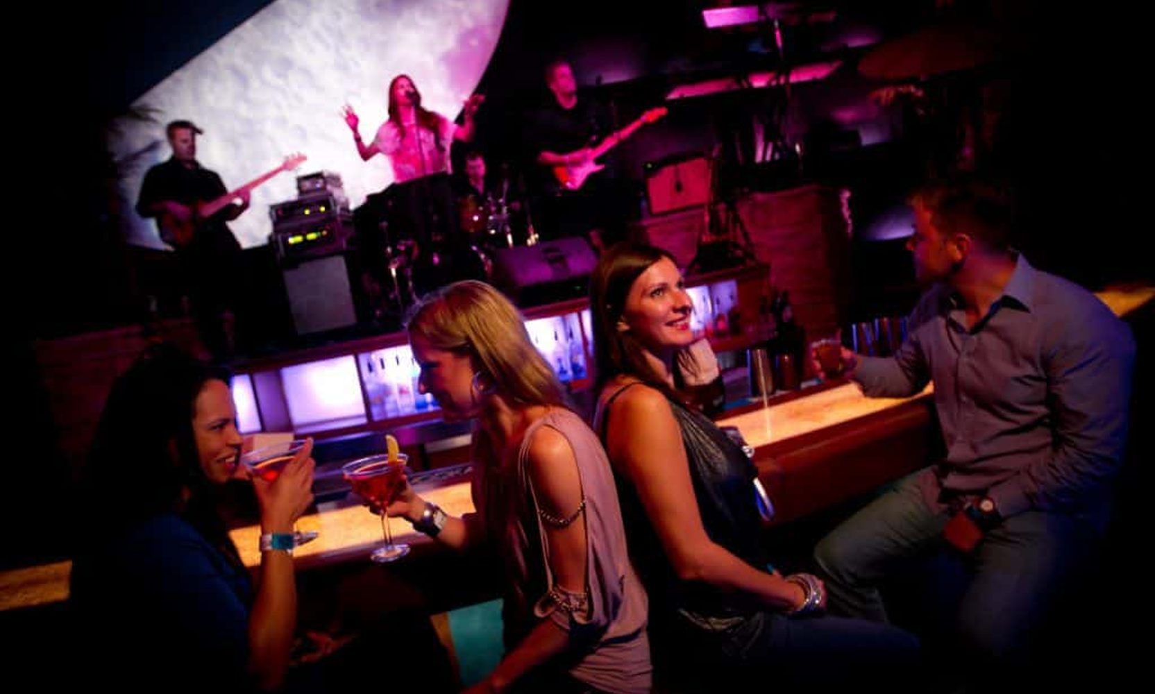 Re(d)tro Coconut Club Opens Tonight at Universal CityWalk: 80s and 90s Throwback Overlay at the Red Coconut Club, Select Nights Through July 18