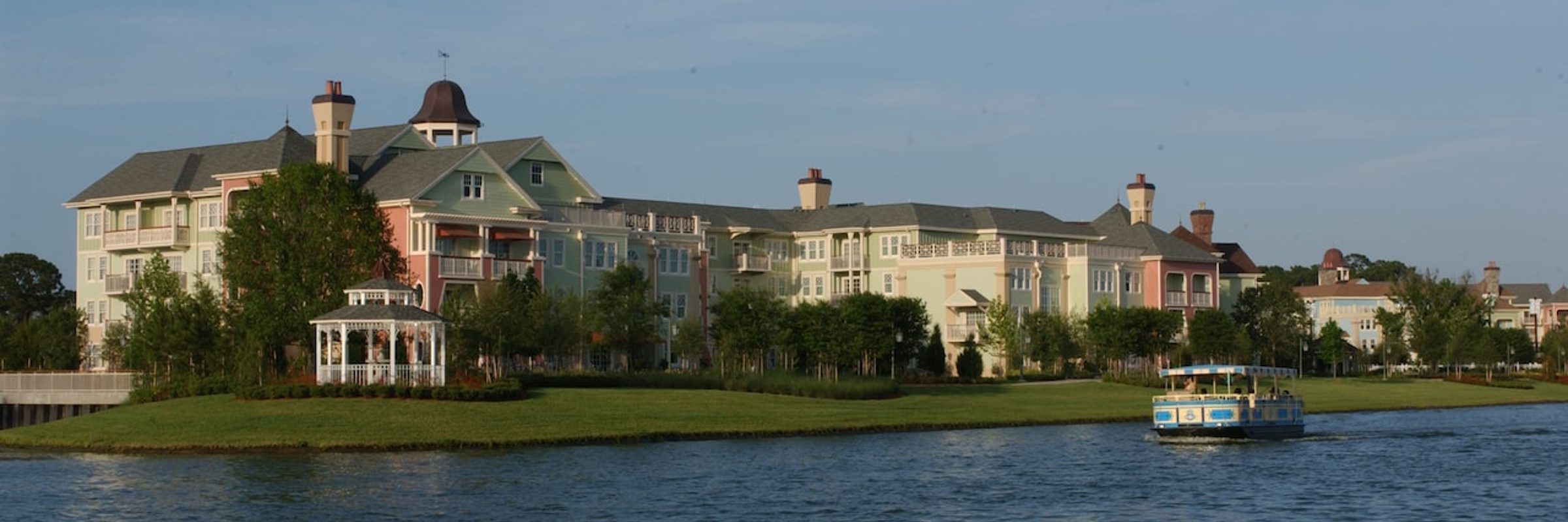 Disney's Saratoga Springs Resort & Spa