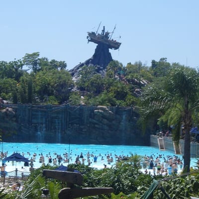 Typhoon Lagoon Surf Pool