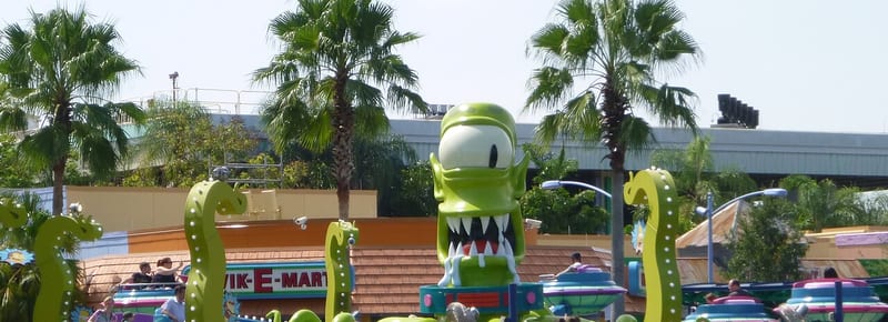 Kang & Kodos' Twirl 'n' Hurl