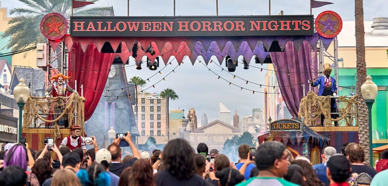 The HHN 35 Show Times Are Out, and the New Stranger Things Lagoon Show Runs Six Times a Night to Nightmare Fuel's Four