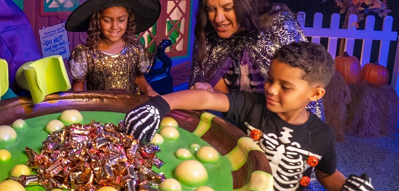 Legoland Says Brick or Treat Street Runs Continuously From 11am. Attractions Magazine Found a 2pm Opening and a Virtual Queue the Park Never Mentions