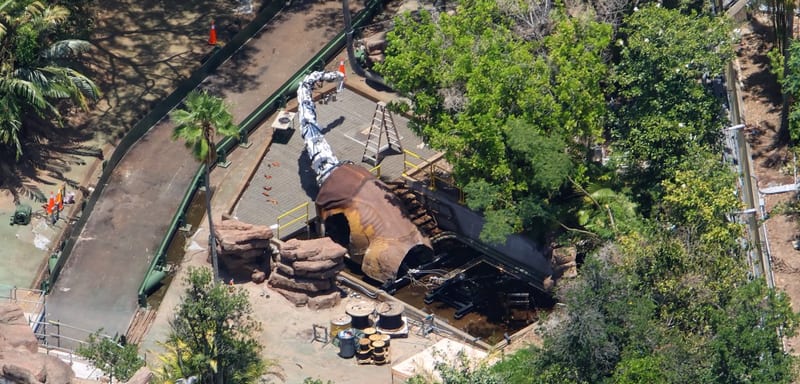Aerial Photos Show Universal Upgrading the Ultrasaur and Baby Stegosaurus Animatronics in the Jurassic Park River Adventure Refurb