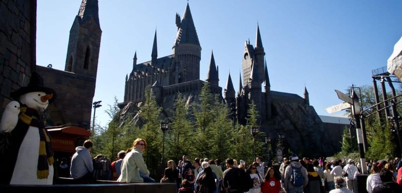 Hogwarts Castle Reveals Itself Again: Scrim Drops on the Main Tower at Universal Orlando