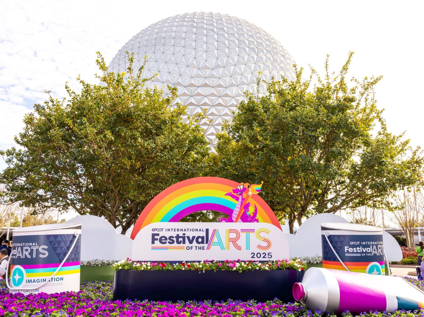 Guests at the EPCOT International Festival of the Arts