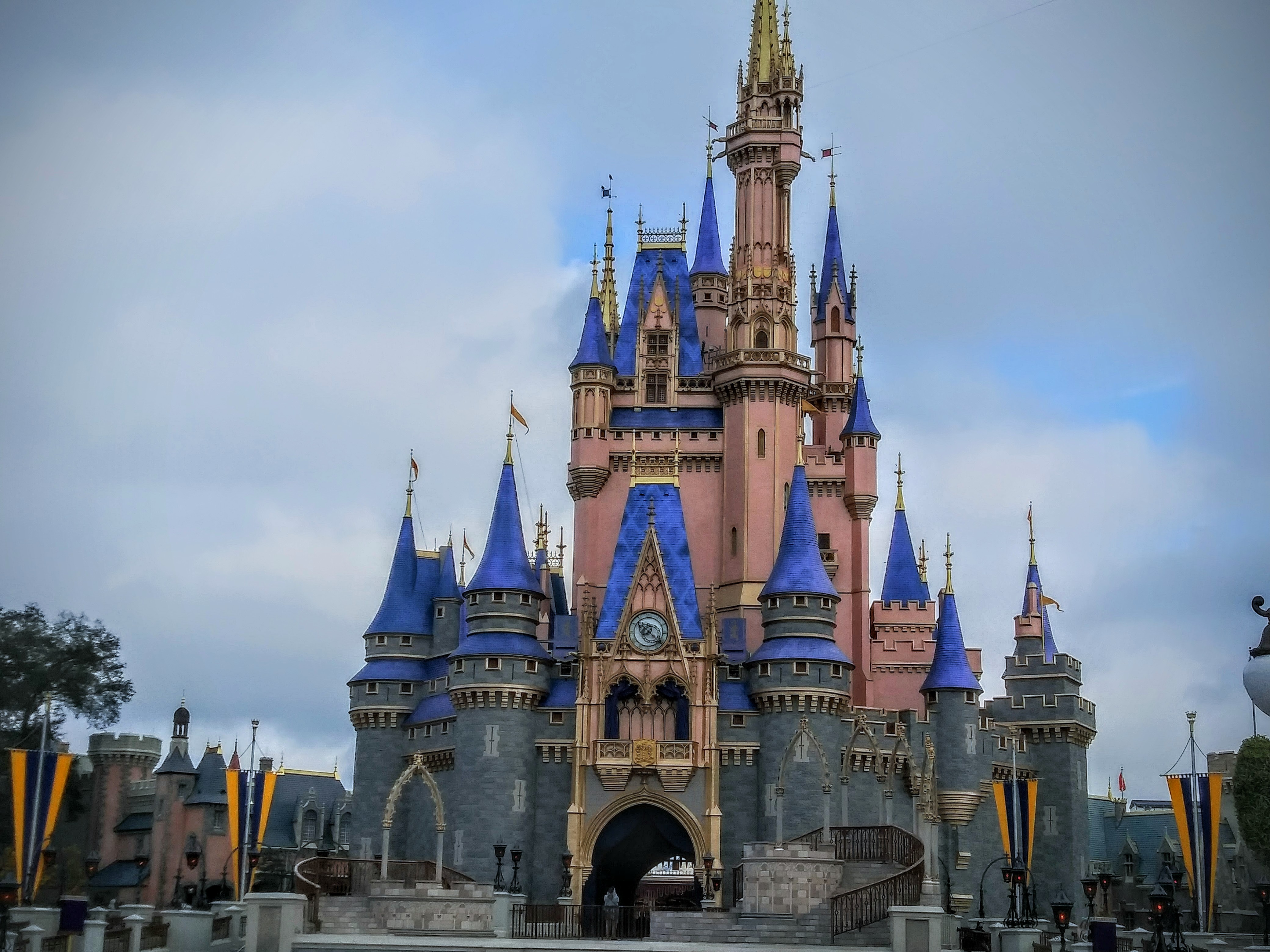 Joe Schott Becomes Walt Disney World President on August 3 as Jeff Vahle Retires After 36 Years
