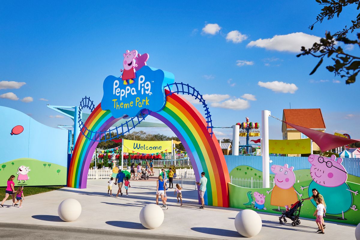 Pig Family Travel Adventure Opens at Peppa Pig Theme Park Florida: Passport Stamps and Five Zones