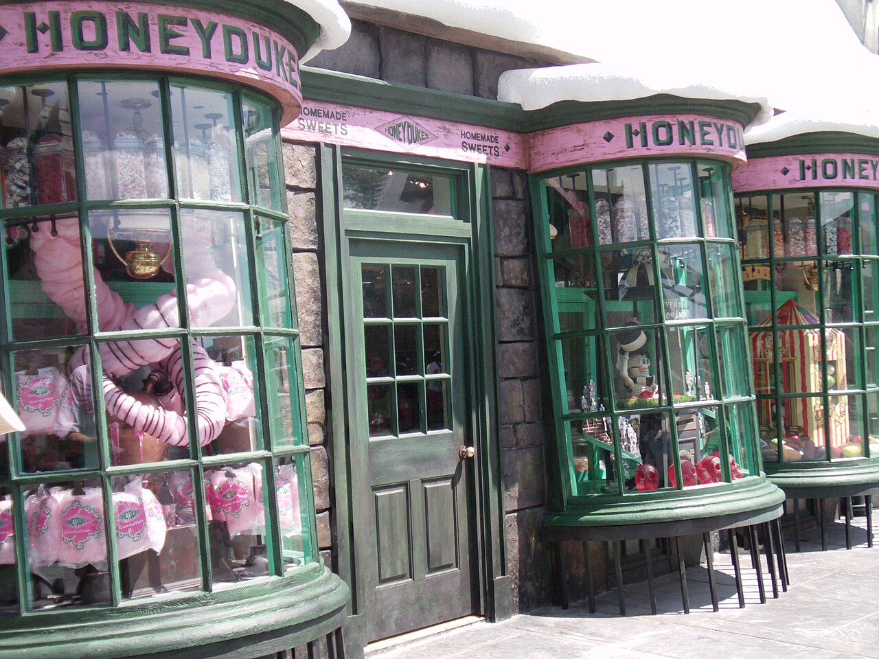 Honeydukes Sweet Shop