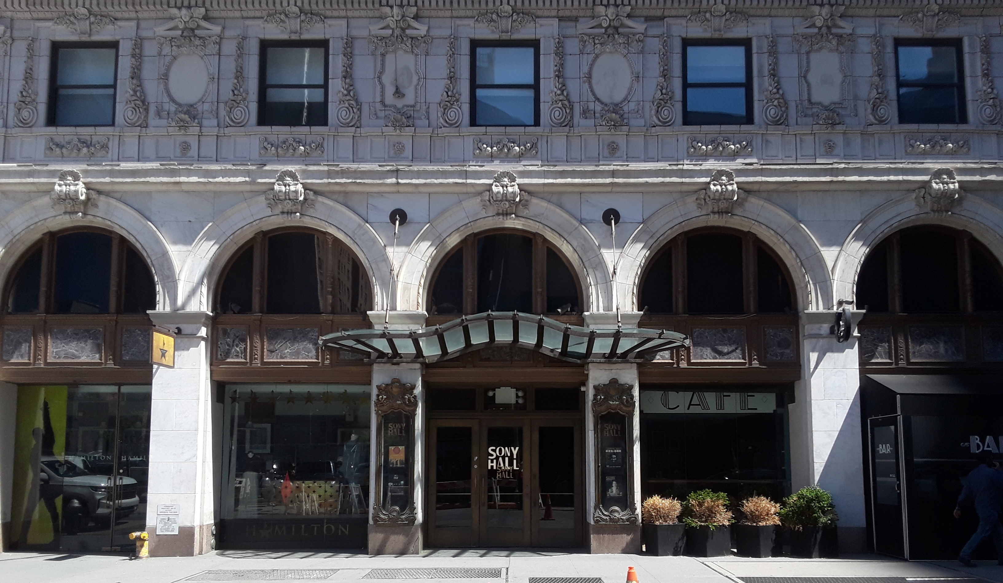 The Diamond Horseshoe