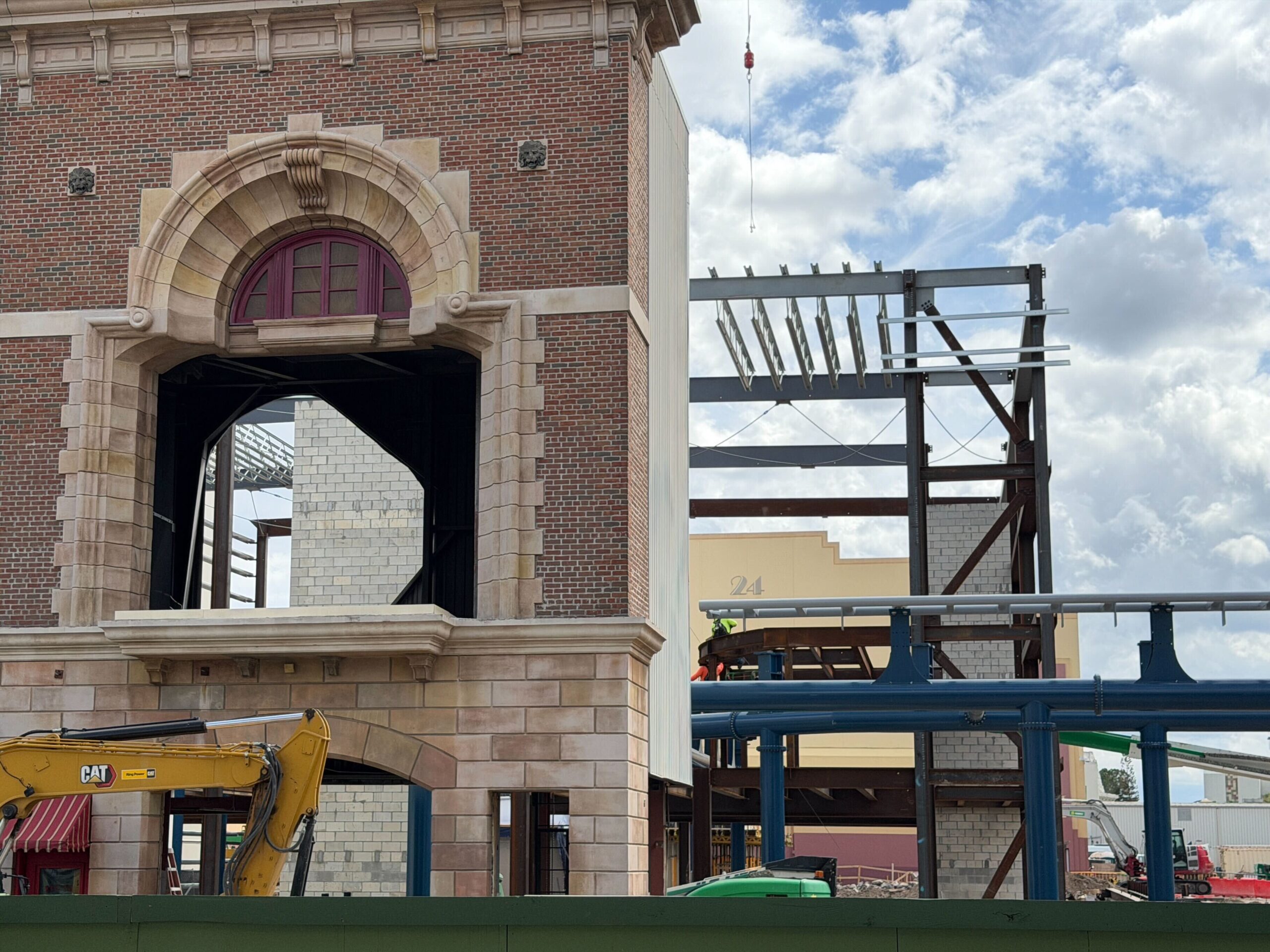 Track Goes Vertical: First Coaster Supports Rising for Fast &amp; Furious: Hollywood Drift at Universal Orlando