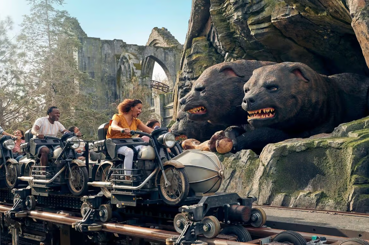 Hagrid's Magical Creatures Motorbike Adventure ride scene