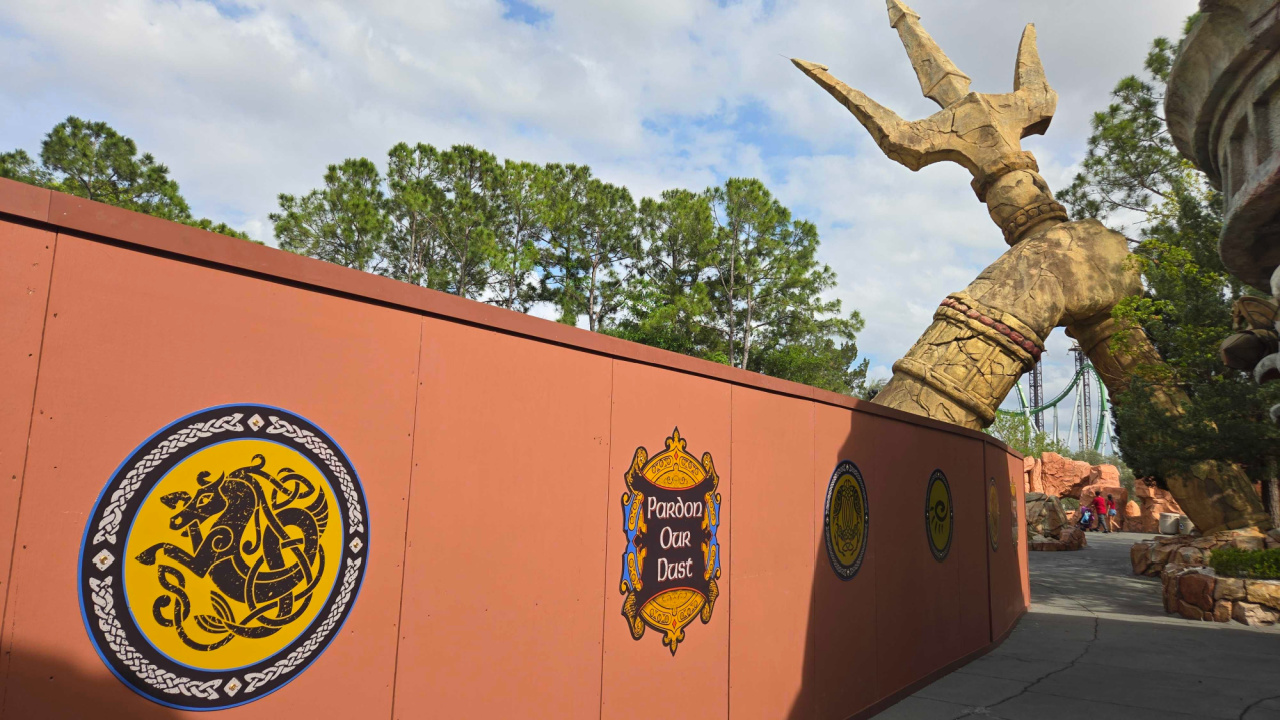 Construction walls up at Poseidon's Fury / Lost Continent at Islands of Adventure ahead of the dismantling.